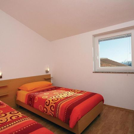 2 Bedroom Awesome Apartment In بلومين المظهر الخارجي الصورة