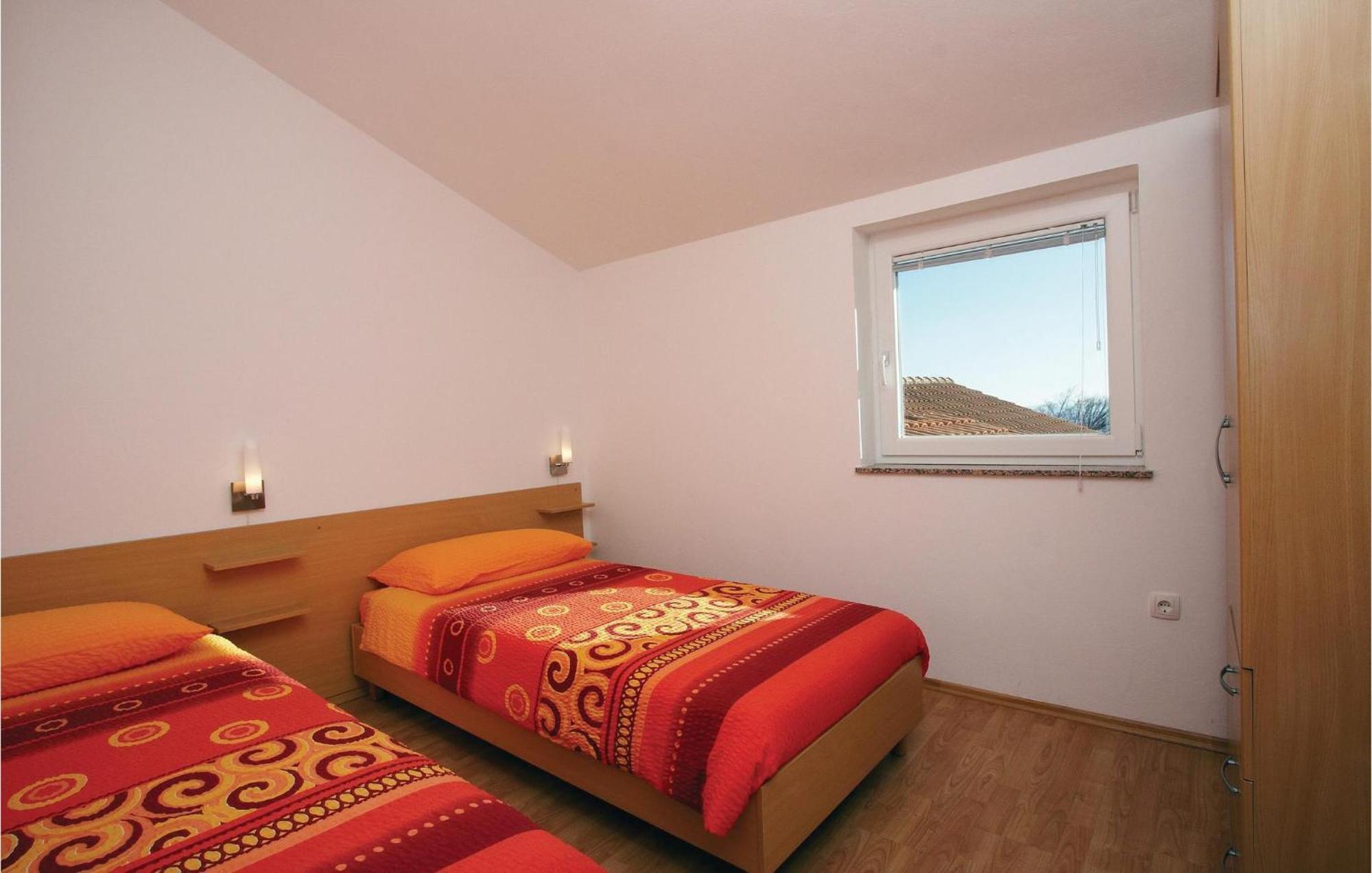 2 Bedroom Awesome Apartment In بلومين المظهر الخارجي الصورة