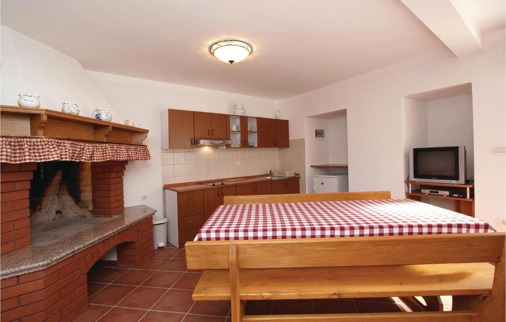 2 Bedroom Awesome Apartment In بلومين المظهر الخارجي الصورة